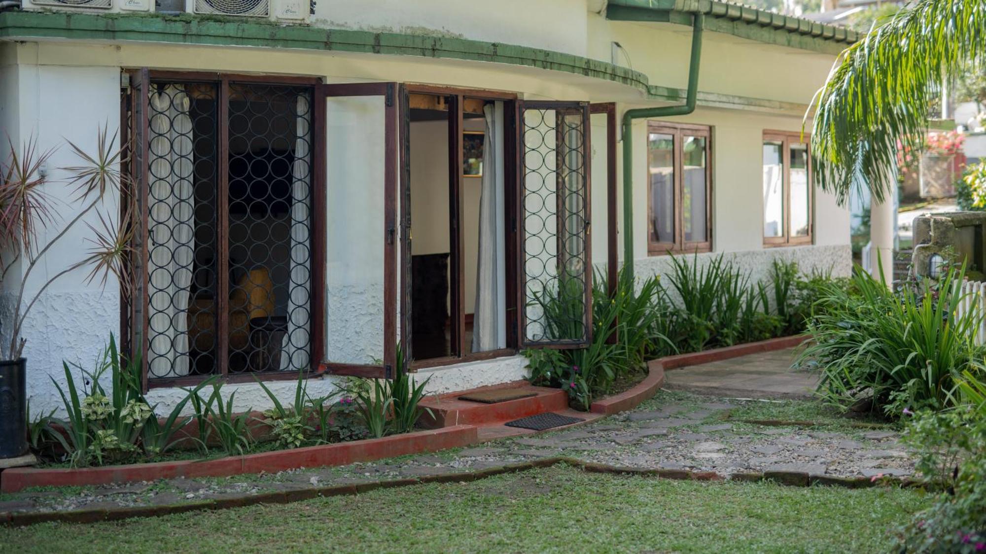 Kandy Boutique Villa By Fortuna Bungalows Ngoại thất bức ảnh