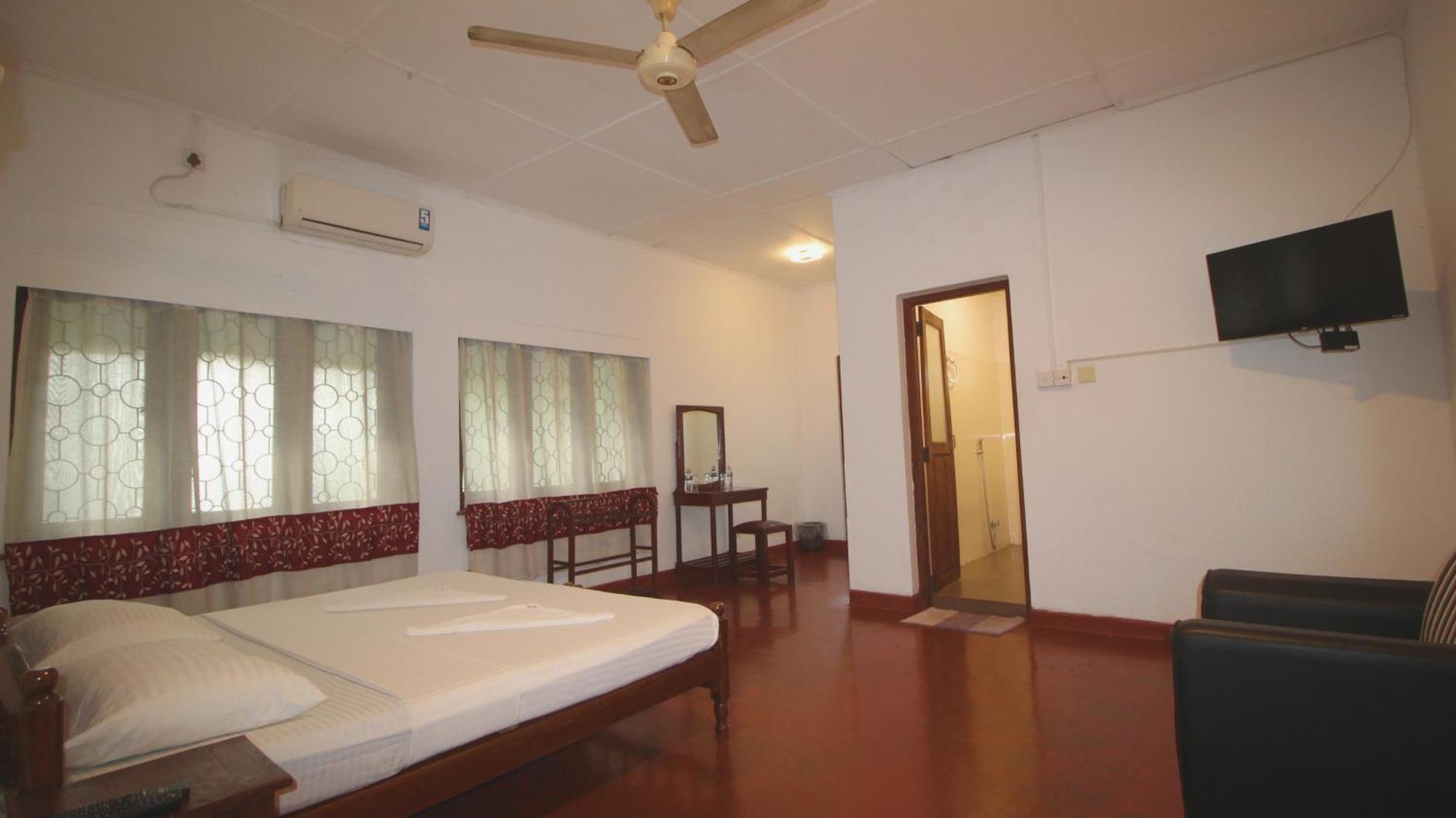 Kandy Boutique Villa By Fortuna Bungalows Ngoại thất bức ảnh