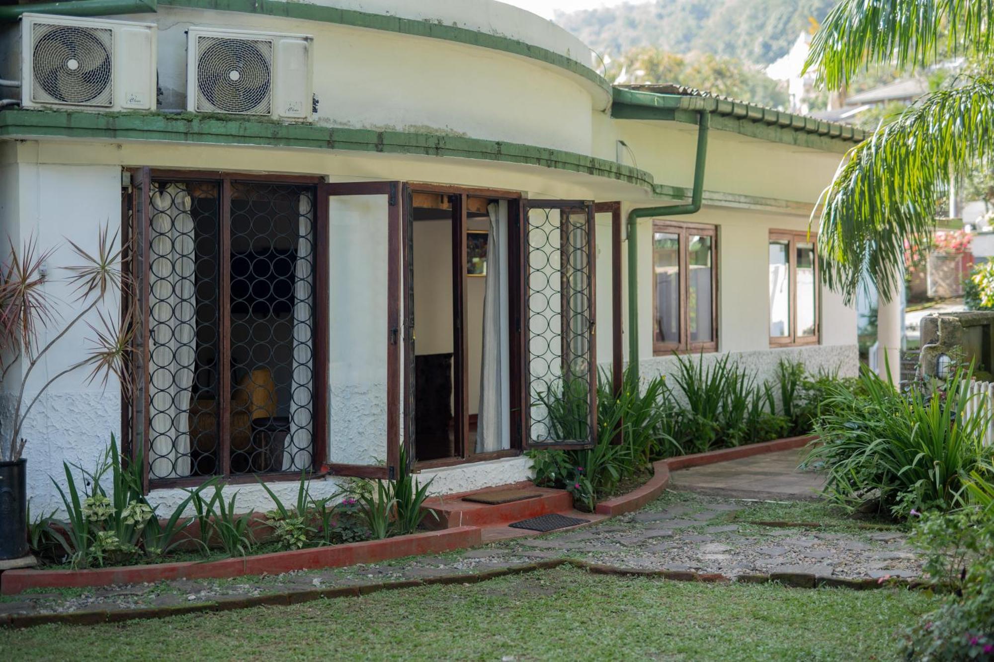 Kandy Boutique Villa By Fortuna Bungalows Ngoại thất bức ảnh