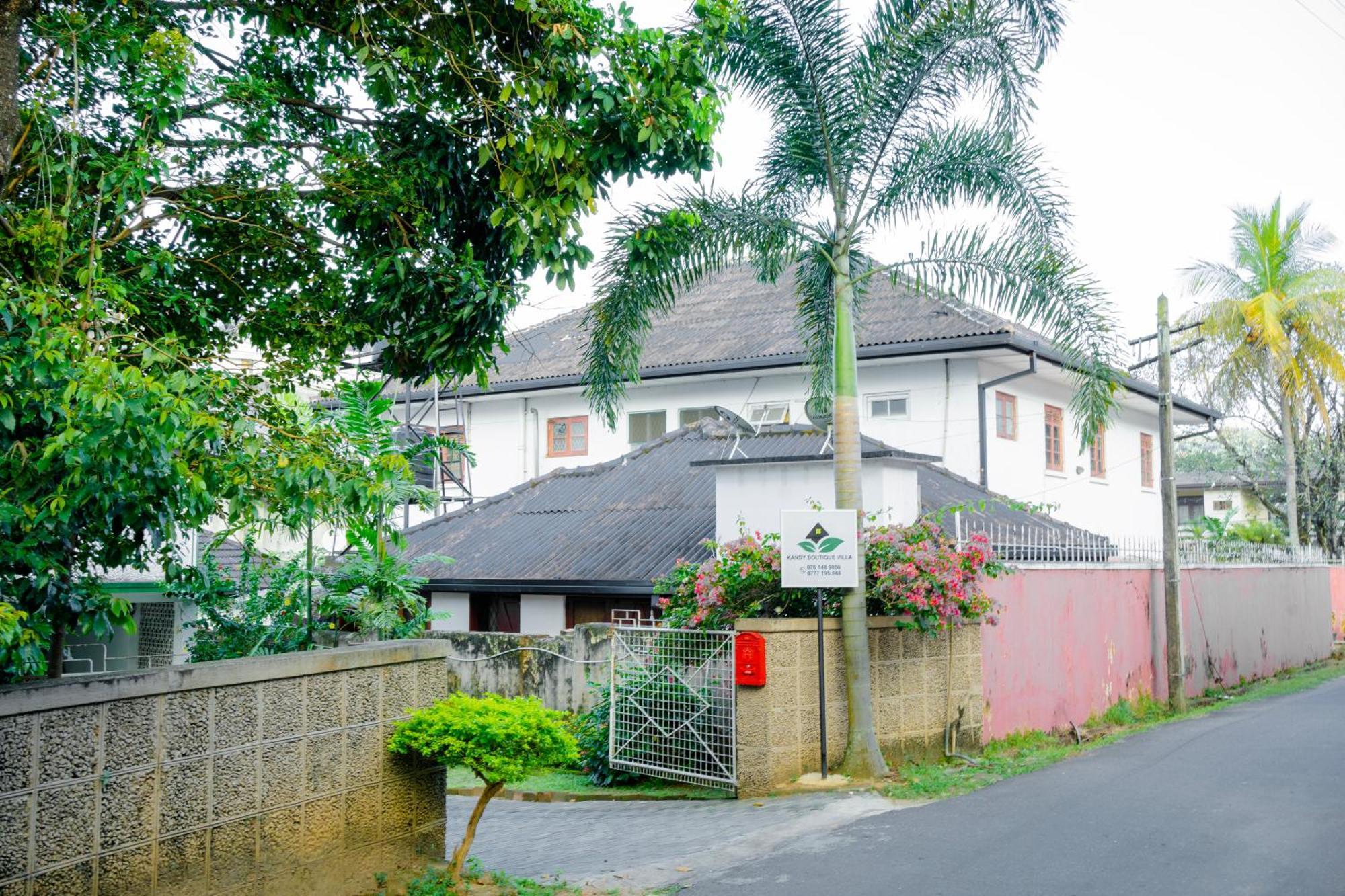 Kandy Boutique Villa By Fortuna Bungalows Ngoại thất bức ảnh