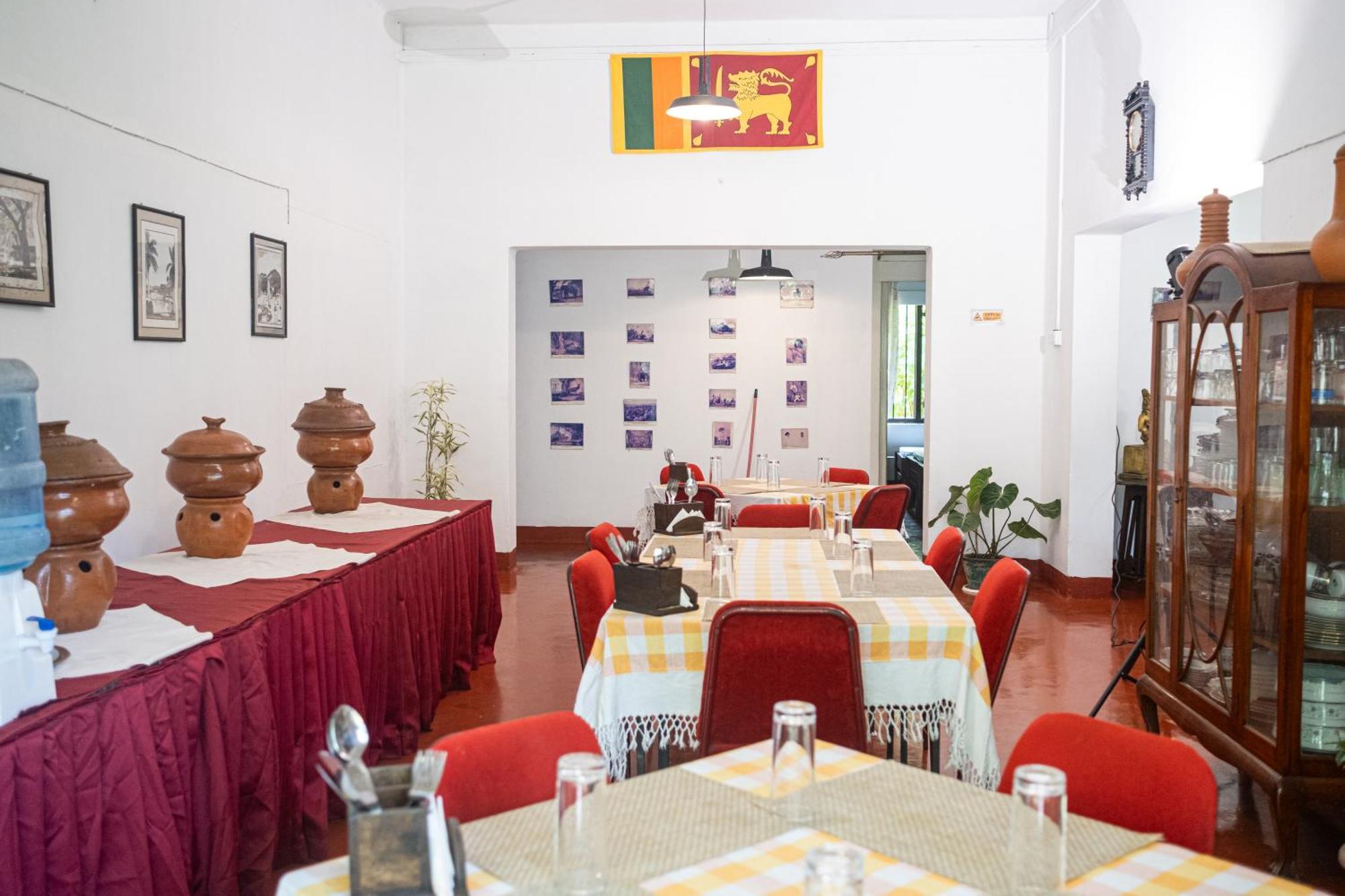 Kandy Boutique Villa By Fortuna Bungalows Ngoại thất bức ảnh